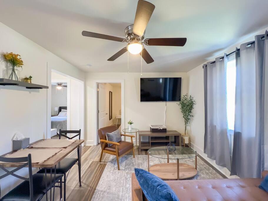 2Br Cedar Lane Road Retreat At Swamp Rabbit Trail! Apartment Greenville Bagian luar foto